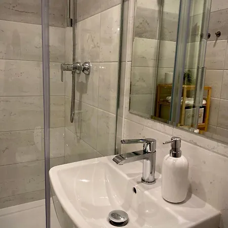 Nový Moderný Sapex 5 V Centre Mesta * Prešov